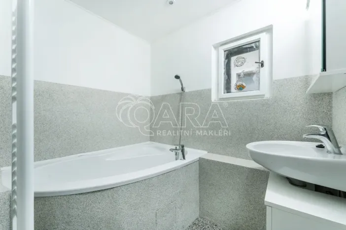 Pronájem rodinného domu, Slaný, Arbesova, 145 m2
