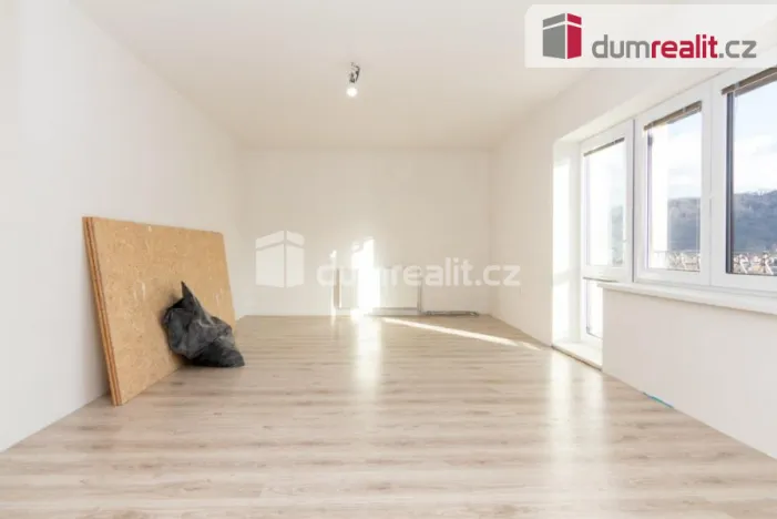 Pronájem bytu 3+1, Ústí nad Labem - Neštěmice, Opletalova, 104 m2