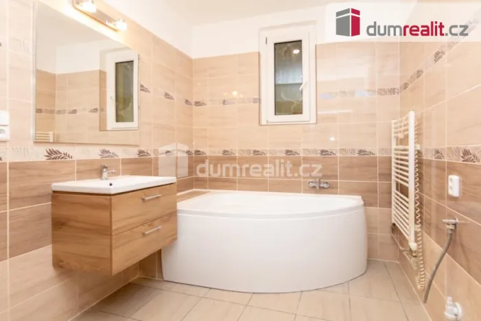 Pronájem bytu 3+1, Ústí nad Labem - Neštěmice, Opletalova, 104 m2