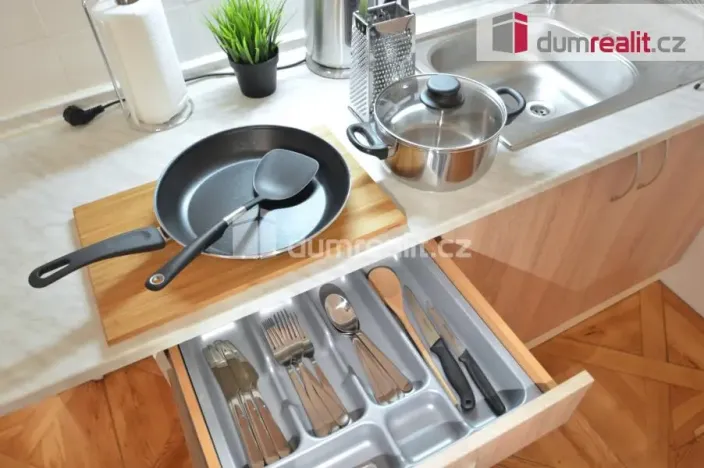 Pronájem bytu 2+kk, Praha - Smíchov, Svornosti, 42 m2