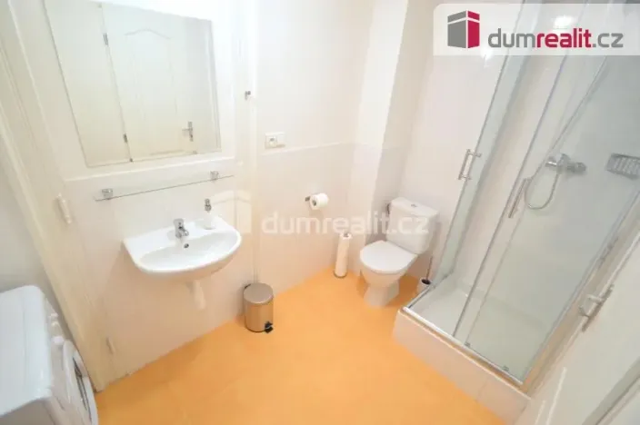 Pronájem bytu 2+kk, Praha - Smíchov, Svornosti, 42 m2