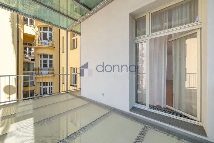 Pronájem bytu 3+kk, Praha, Laubova, 109 m2