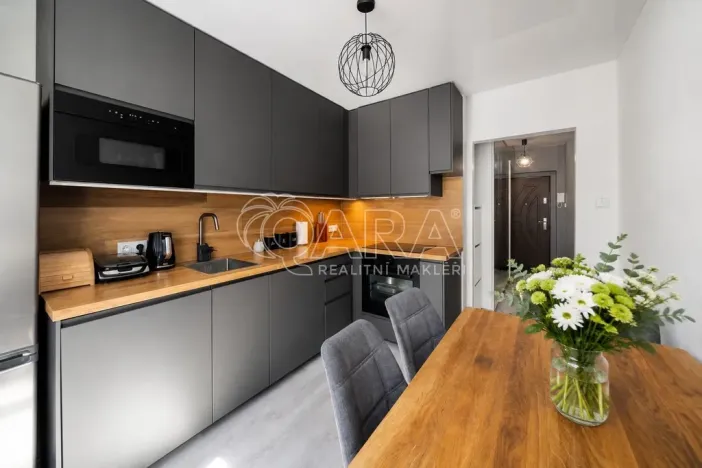 Prodej bytu 2+1, Praha - Libeň, Na Rokytce, 56 m2