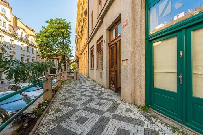 Prodej bytu 3+kk, Praha - Staré Město, U obecního dvora, 81 m2