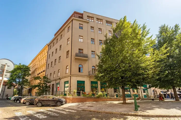 Prodej bytu 3+kk, Praha - Staré Město, U obecního dvora, 81 m2