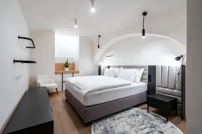 Prodej atypického bytu, Praha - Karlín, Prvního pluku, 50 m2