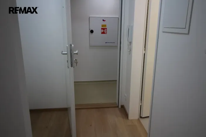 Pronájem bytu 1+kk, Chrastava, náměstí 1. máje, 35 m2