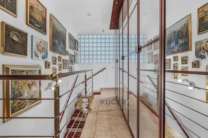 Prodej bytu 2+kk, Praha - Újezd nad Lesy, Račiněveská, 95 m2