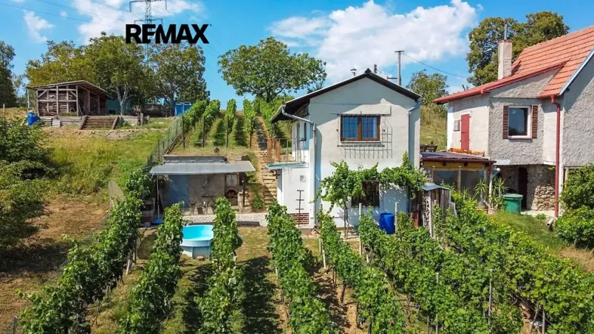 Prodej zahrady, Tvrdonice, 1072 m2