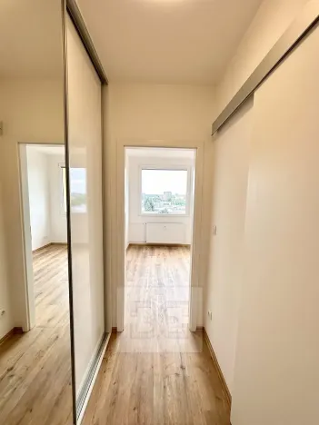 Pronájem bytu 1+1, Praha - Hostivař, plukovníka Mráze, 39 m2