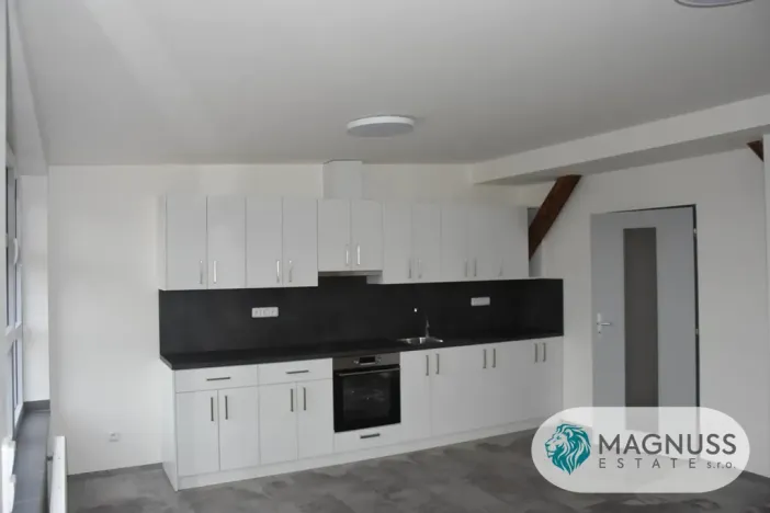Pronájem bytu 2+kk, Šternberk, náměstí Svobody, 40 m2