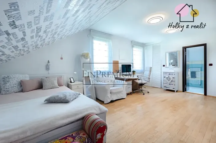 Prodej rodinného domu, Praha - Šeberov, Karfíkova, 354 m2