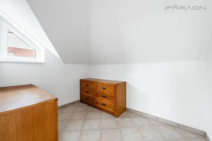 Pronájem rodinného domu, Praha - Březiněves, V pěšinkách, 195 m2