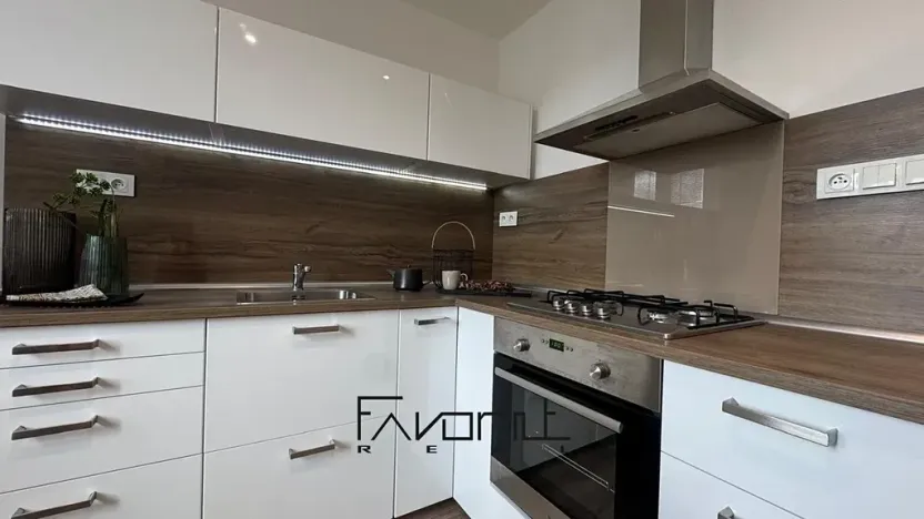 Prodej bytu 2+1, Ostrava, Moravská, 50 m2