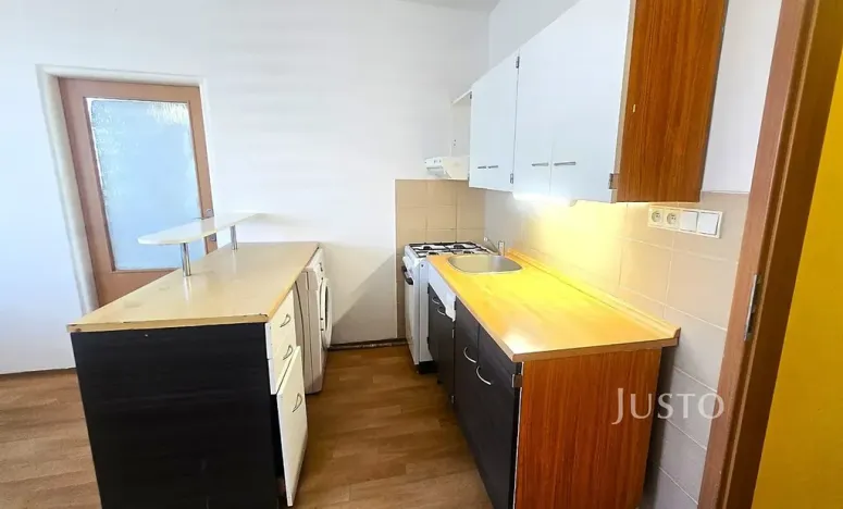 Pronájem bytu 1+1, Písek, nábřeží 1. máje, 42 m2