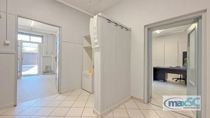 Pronájem skladu, Holice, Hradecká, 317 m2