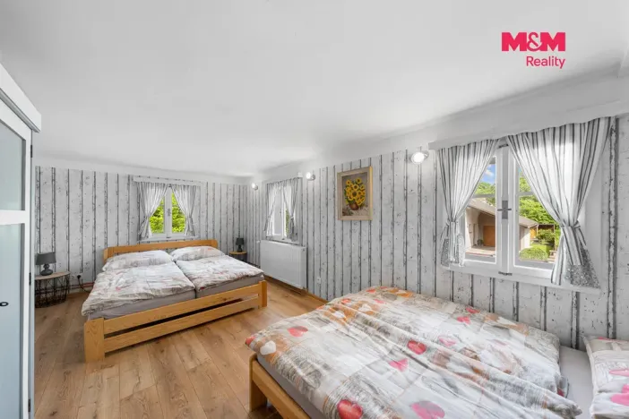 Prodej chalupy, Arnoltice, 168 m2