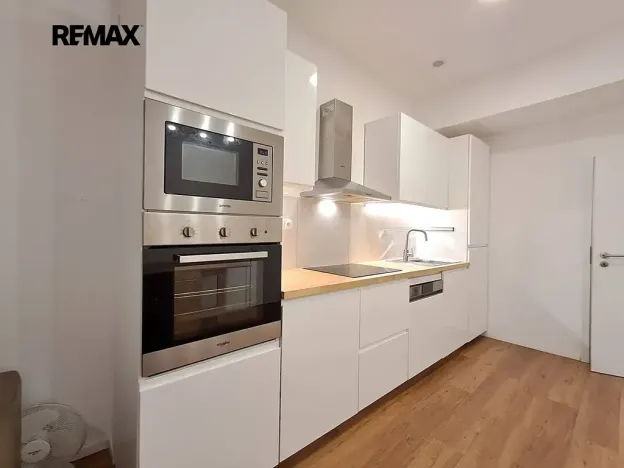 Prodej bytu 3+kk, Praha - Dejvice, Koulova, 60 m2