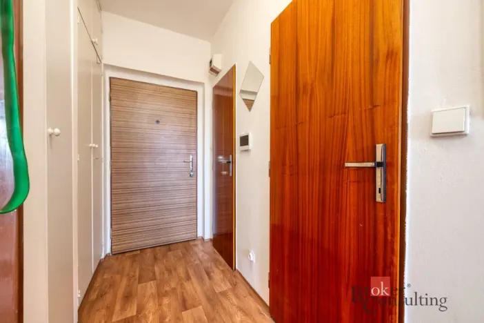 Prodej bytu 2+kk, Praha - Břevnov, Ve Střešovičkách, 44 m2