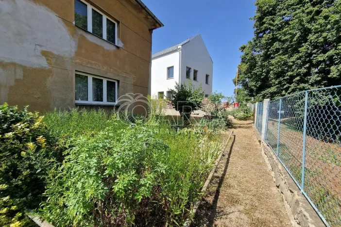 Prodej rodinného domu, Kněževes, Nová Čtvrť, 185 m2