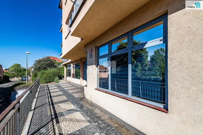 Pronájem kanceláře, Praha - Vršovice, Smolenská, 46 m2