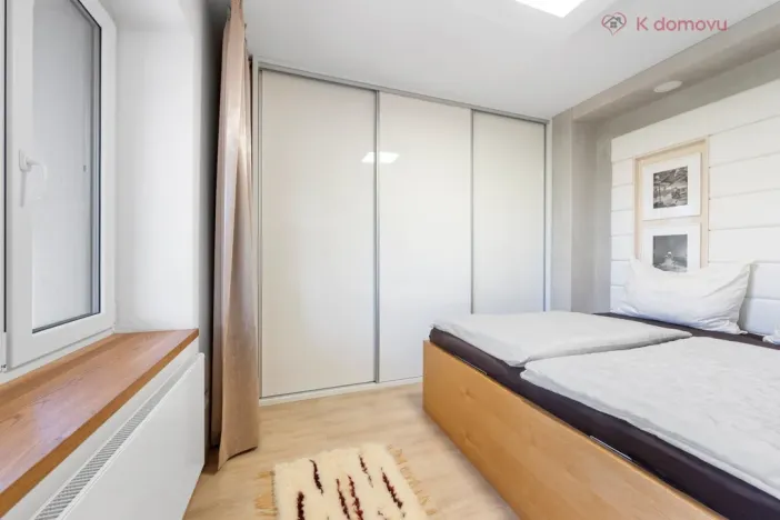 Pronájem bytu 2+kk, Uherské Hradiště, náměstí Míru, 90 m2