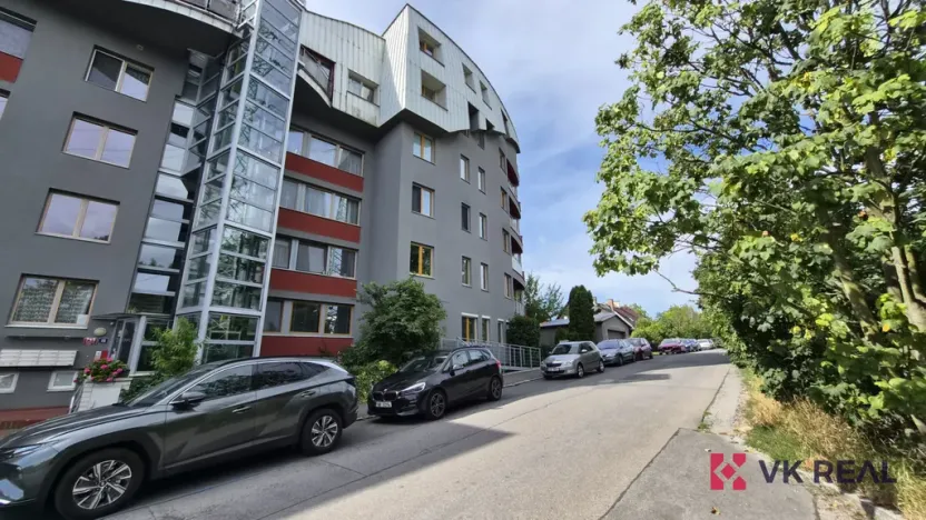 Pronájem bytu 2+kk, Praha - Vokovice, Lužná, 70 m2