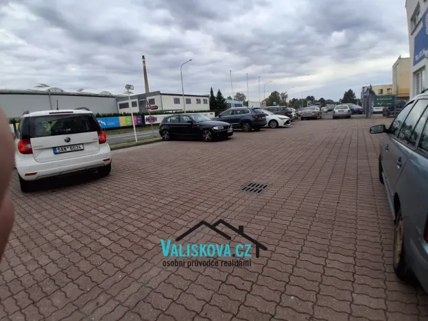 Pronájem výrobních prostor, Kroměříž, 80 m2