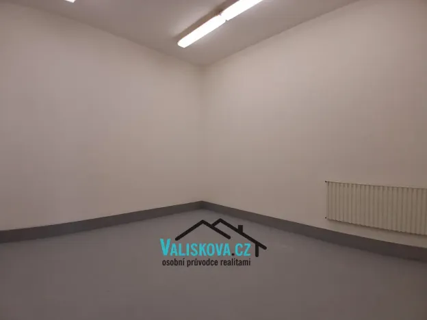 Pronájem výrobních prostor, Kroměříž, 80 m2