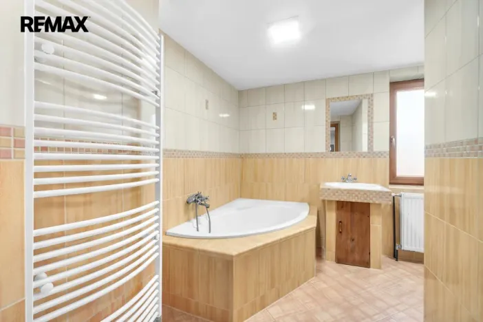 Prodej vícegeneračního domu, Klamoš, 570 m2