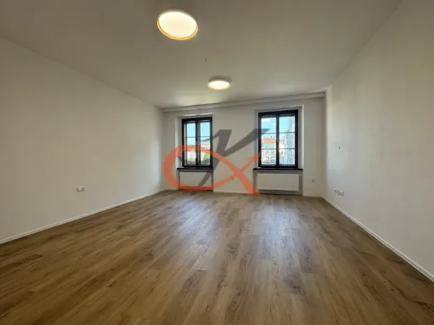 Pronájem bytu 1+1, Valašské Meziříčí, Náměstí, 64 m2