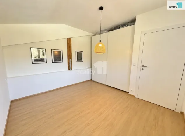 Prodej bytu 3+kk, Černý Důl, 66 m2