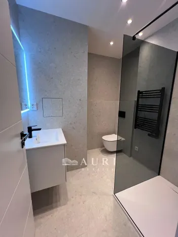 Prodej bytu 2+kk, Praha - Hlubočepy, Pražského, 45 m2