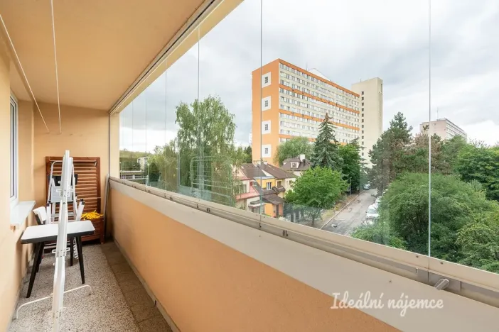 Pronájem bytu 1+kk, Praha, V Štíhlách, 34 m2