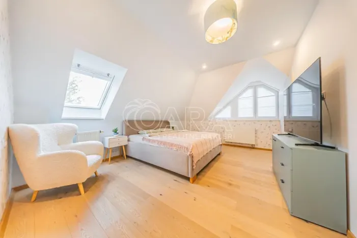 Prodej rodinného domu, Hovorčovice, Rozmarná, 169 m2