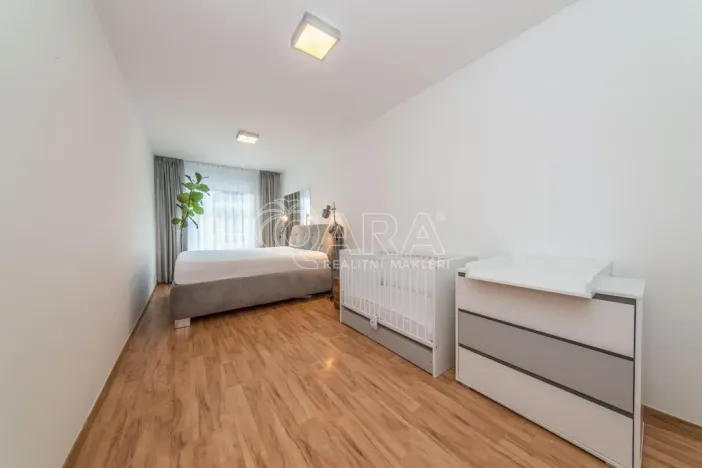 Pronájem bytu 3+kk, Hradec Králové - Nový Hradec Králové, Rybova, 74 m2