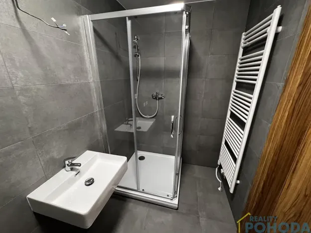 Pronájem bytu 2+kk, Dašice, U Kasáren, 51 m2