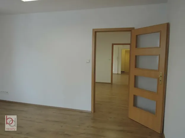 Pronájem kanceláře, České Budějovice, Krajinská, 73 m2