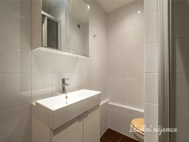 Pronájem bytu 1+kk, Praha - Krč, Tajovského, 35 m2