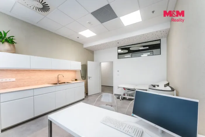 Pronájem komerční nemovitosti, Praha, Jihlavská, 25 m2