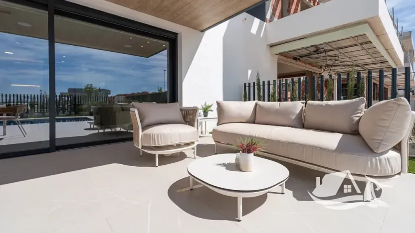 Prodej bytu 4+kk, Torrevieja, Španělsko, 124 m2