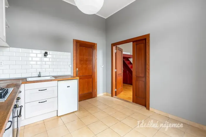 Pronájem bytu 1+1, Praha - Holešovice, Argentinská, 35 m2