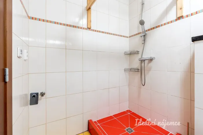 Pronájem bytu 1+1, Praha - Holešovice, Argentinská, 35 m2