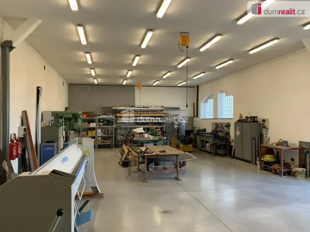 Prodej výrobních prostor, Liteň, U Vodárny, 190 m2