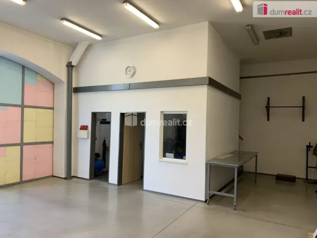 Prodej výrobních prostor, Liteň, U Vodárny, 190 m2