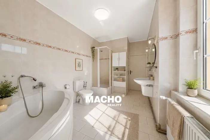 Pronájem bytu 3+1, Mníšek pod Brdy, Pražská, 80 m2