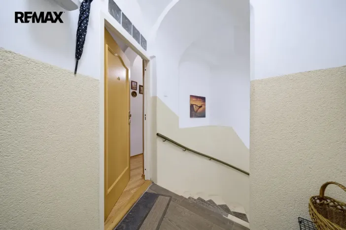 Prodej bytu 1+1, Karlovy Vary, I. P. Pavlova, 37 m2