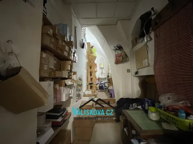 Pronájem obchodního prostoru, Kroměříž, Velké náměstí, 32 m2