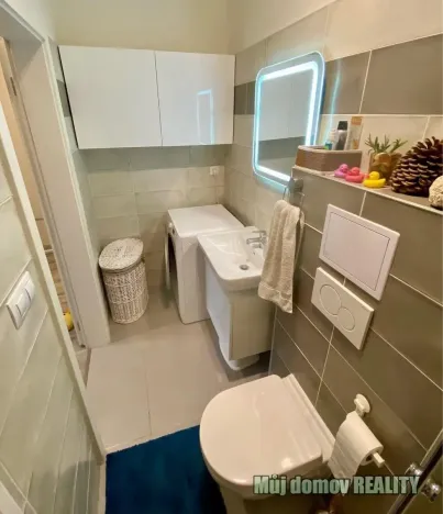 Pronájem bytu 2+kk, Praha - Ruzyně, Karlovarská, 41 m2