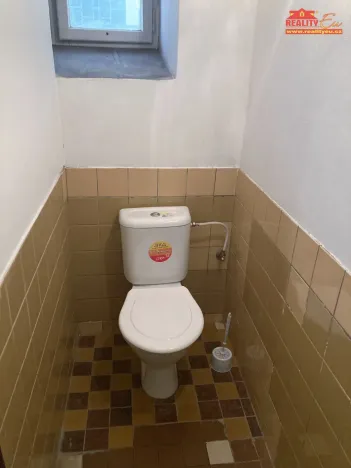 Pronájem obchodního prostoru, Červený Kostelec, náměstí T. G. Masaryka, 78 m2